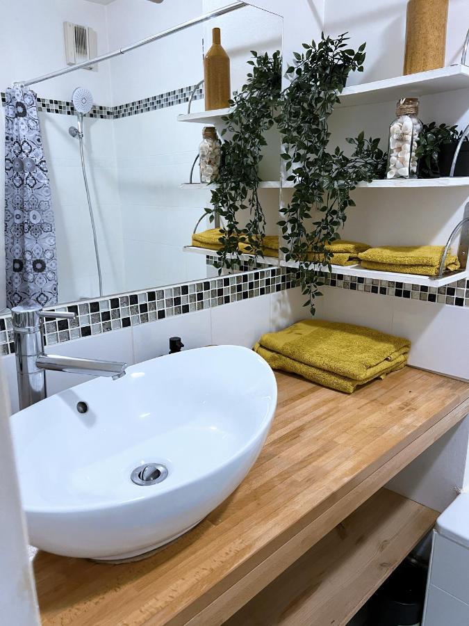 Apartamento Charme Et Passion By Uta House Saint-Denis  Exterior foto